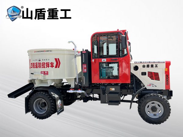 2000型四驅(qū)攪拌運輸車